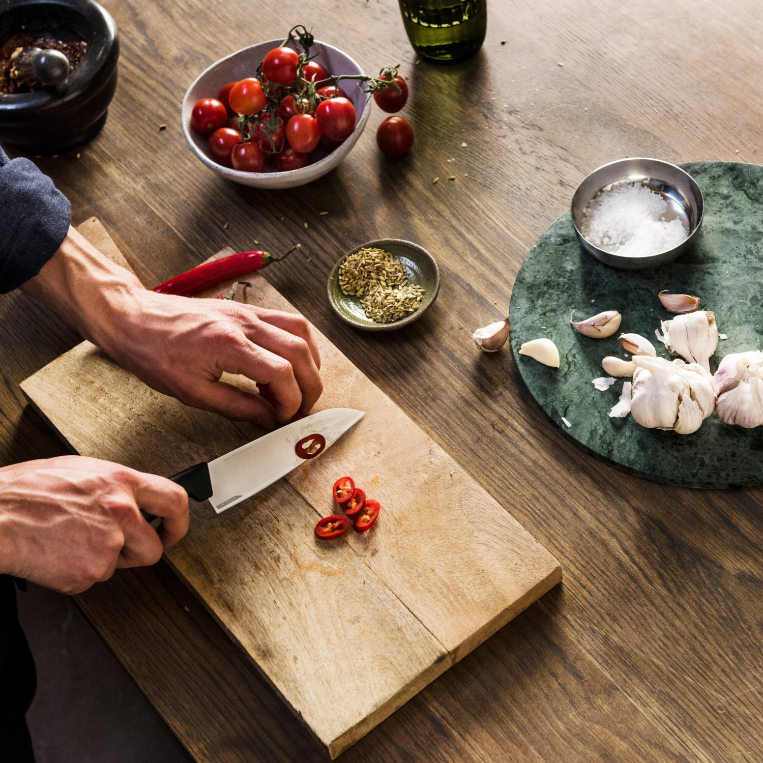 Fiskars Hard Edge Küchenmesser 13,5cm 2 Fiskars Hard Edge Küchenmesser 13,5cm – Bild 2