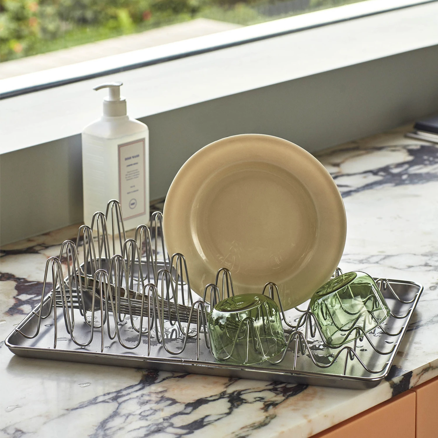 Hay Shortwave Abtropfgestell 2 Hay Shortwave Abtropfgestell – Bild 2