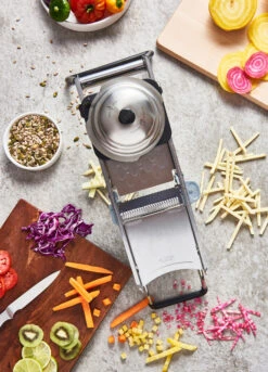 De Buyer Revolution Mandoline 5 De Buyer Revolution Mandoline -Küchen Verkauf 507568 01 3 EnvironmentImage 974849e0a0 scaled