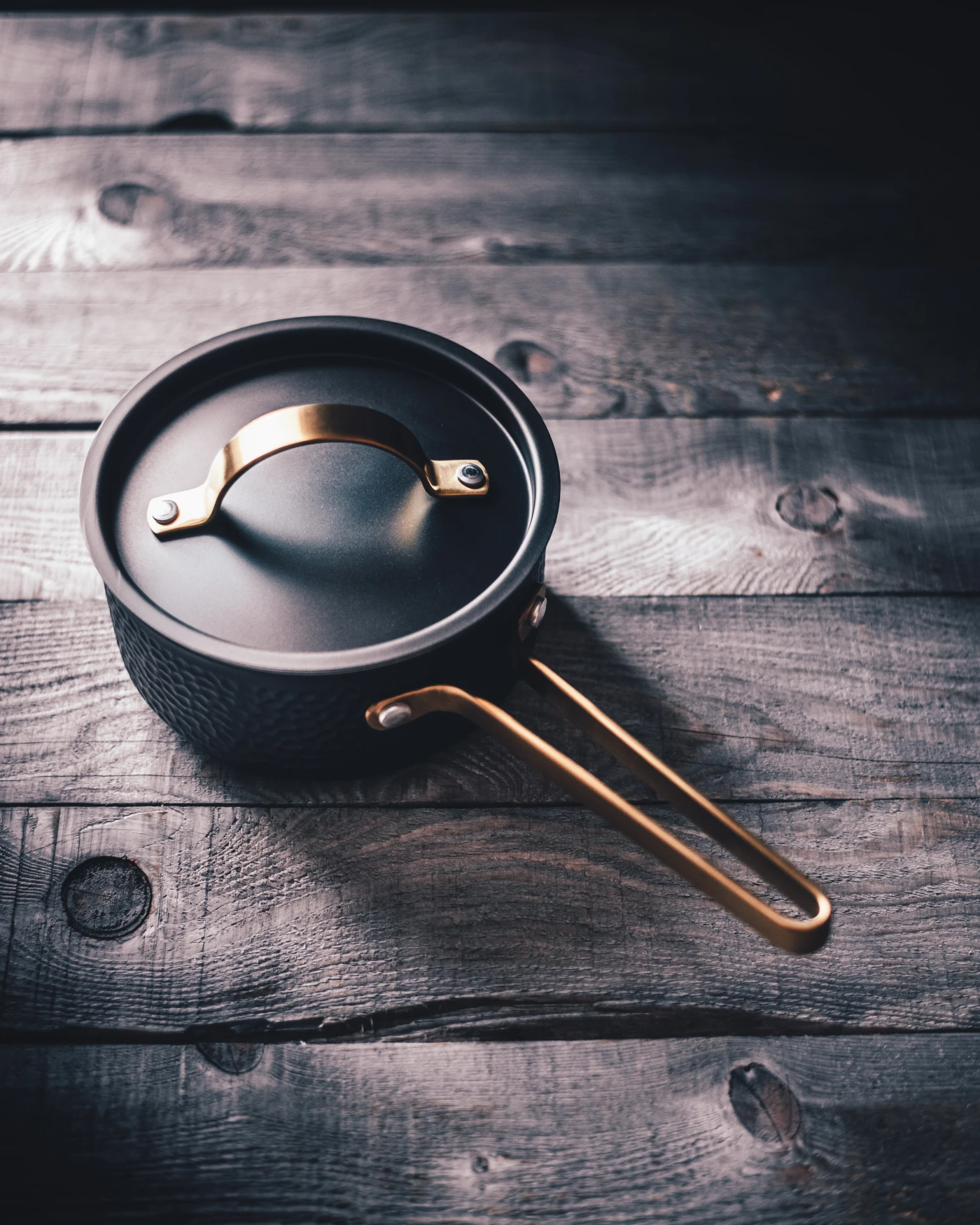 Arvet Gehämmerter Schwarzer Topf Mit Deckel 5 Arvet Gehämmerter Schwarzer Topf Mit Deckel – Bild 5