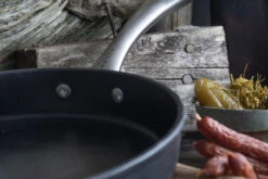 Satake Gusseisenpfanne 7 Satake Gusseisenpfanne -Küchen Verkauf 580604 01 41 EnvironmentImage a54fb8182a scaled