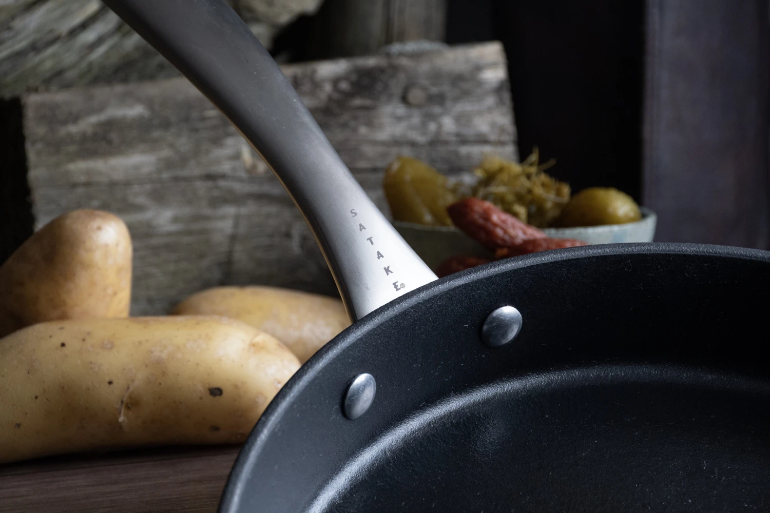 Satake Gusseisenpfanne 4 Satake Gusseisenpfanne – Bild 4